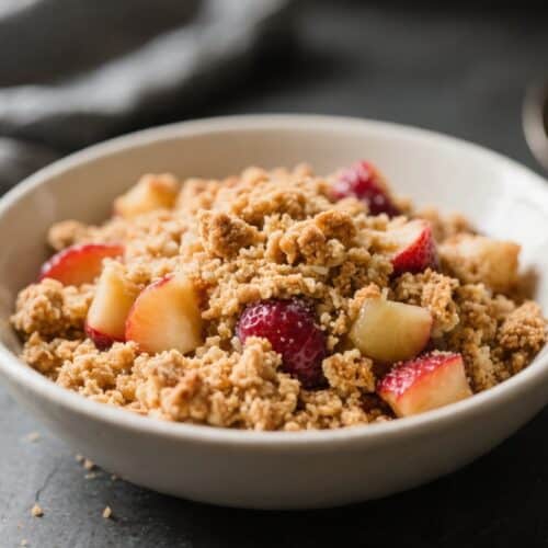 One Bowl Easy Fruit Crumble