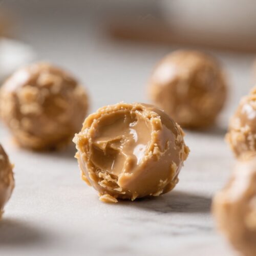 No Bake 4 Ingredient Peanut Butter Balls