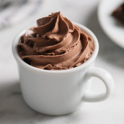 Quick Keto Creamy Chocolate Mug Mousse Dessert